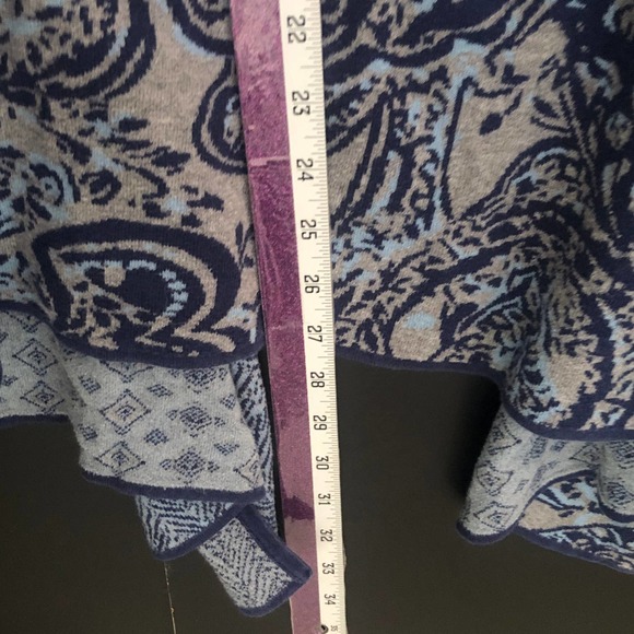 J. Jill Blue and Cream Patterned Cardigan - Picture 9 of 10